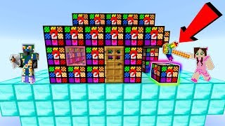 Minecraft TROLL LUCKY BLOCK HOUSE INVADERS  Modded MiniGame [upl. by Ania]