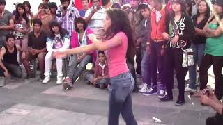 Duelo de baile electrodance vs tecktonik expoplaza chica vs chico [upl. by Spoor202]