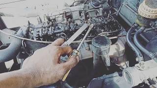 DIESEL ENGINE VALVE CLEARANCE ADJUSTMENT [upl. by Nies]