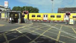 Birkdale Level Crossing [upl. by Niccolo376]