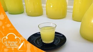 Limoncello Casero [upl. by Onitnerolf]