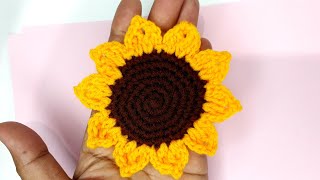 Crochet Sunflower TutorialEasy Crochet Sunflower [upl. by Longawa650]