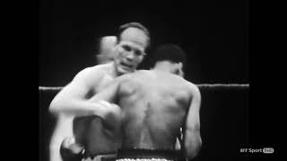 Muhammad ALI vs Henry COOPER II 19660521 [upl. by Romaine826]